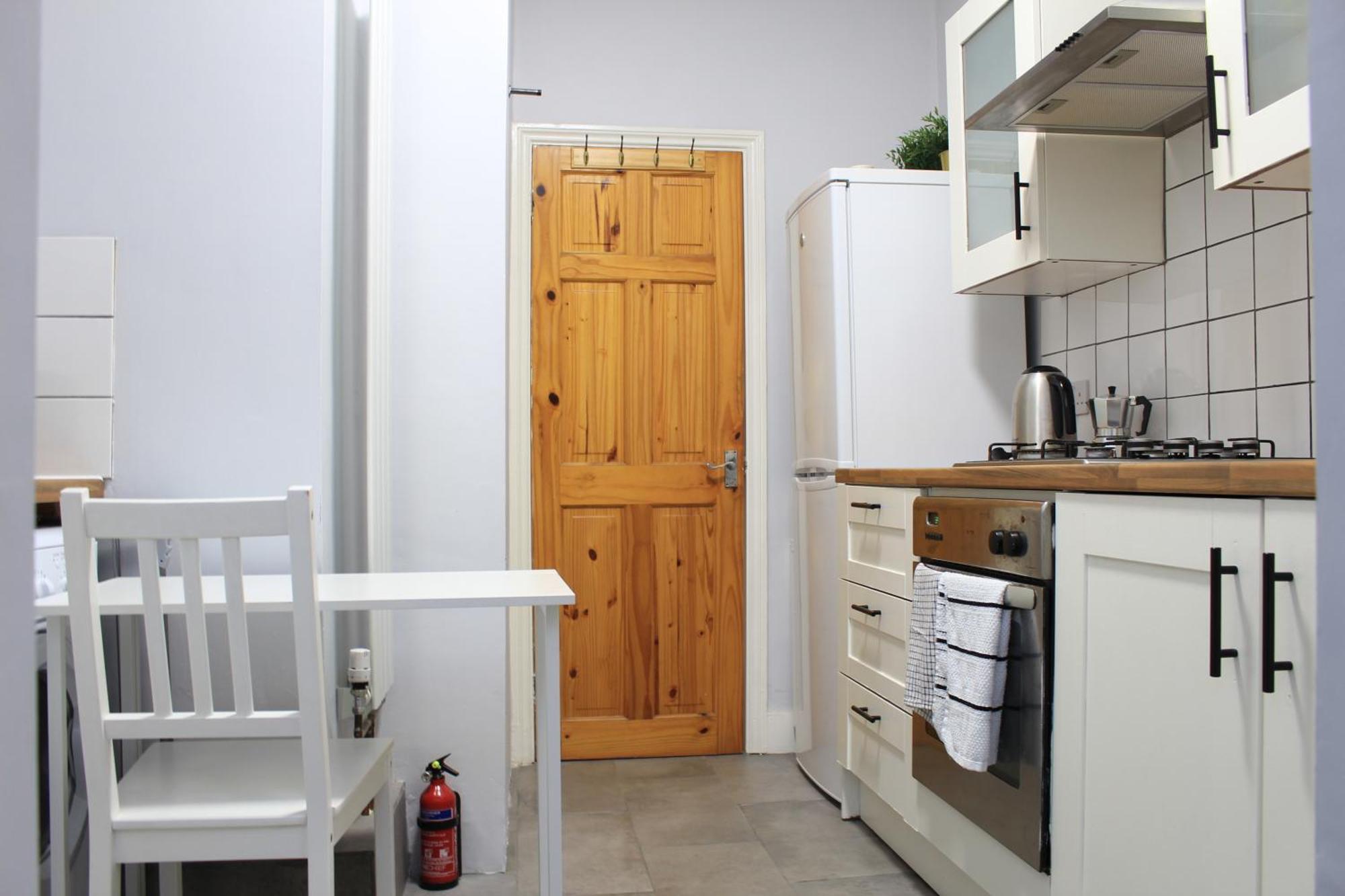 Appartamento Modern Ground Floor Flat - 15 Min To Central Londra Esterno foto